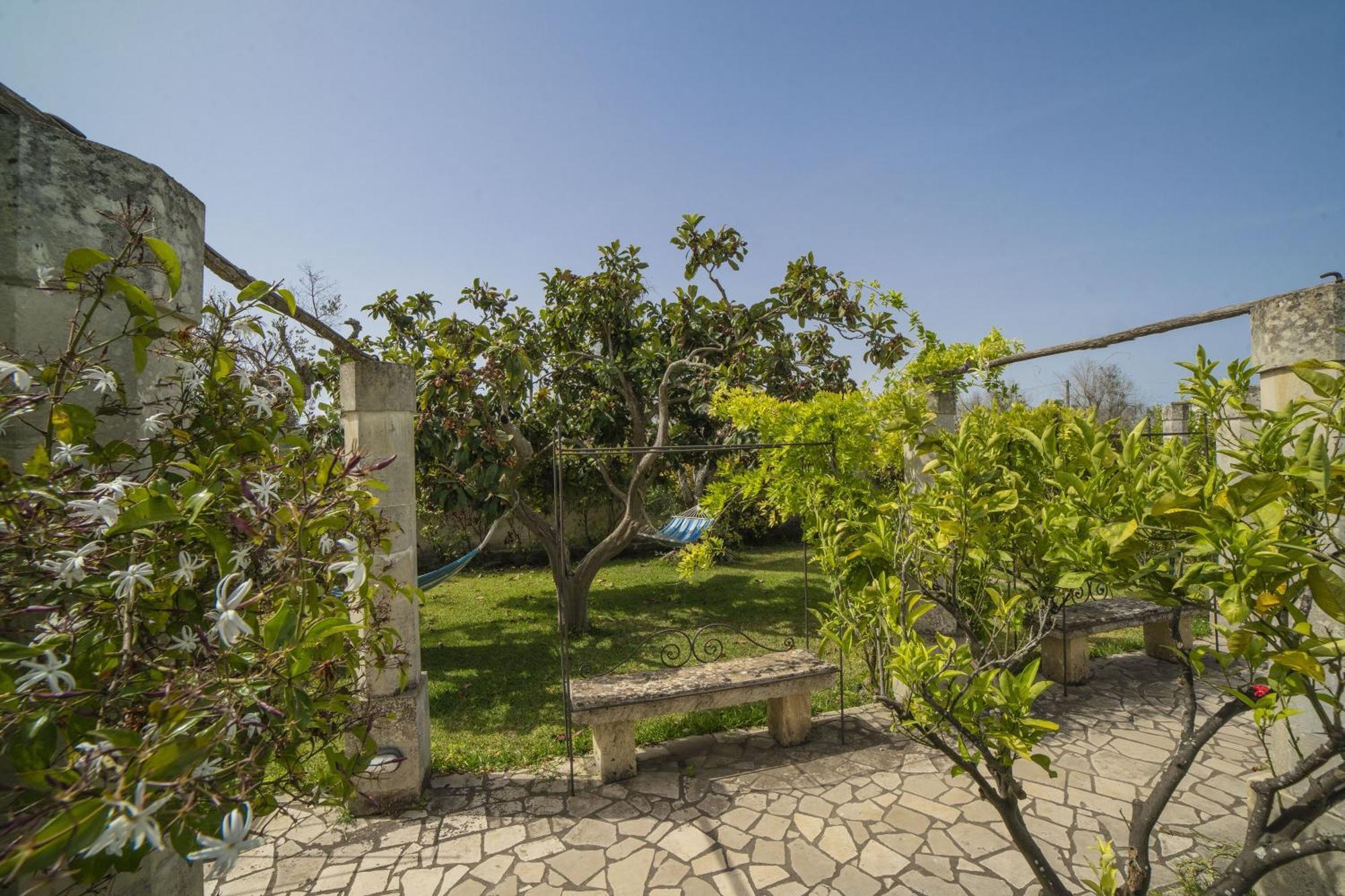 Villa Lisa Garden And Pool - Happy Rentals Мелендуньо Экстерьер фото