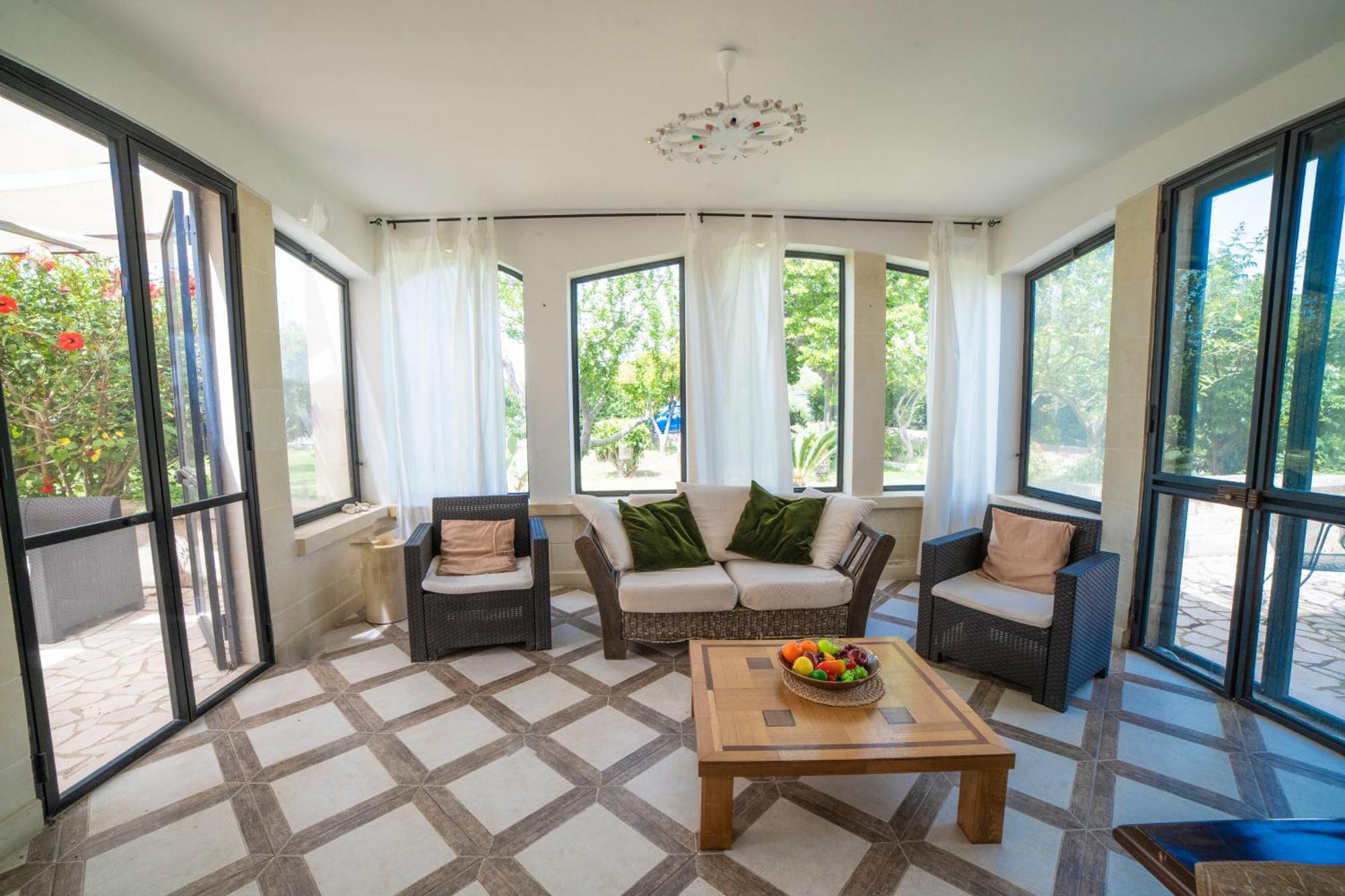 Villa Lisa Garden And Pool - Happy Rentals Мелендуньо Экстерьер фото